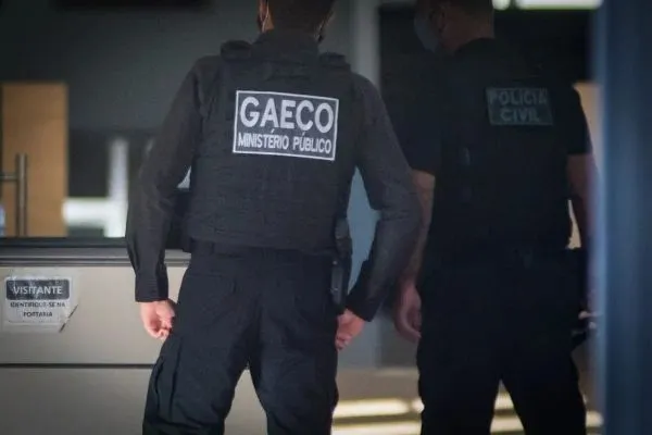 Gaeco descobre conversas entre milicianos sobre a compra de armas