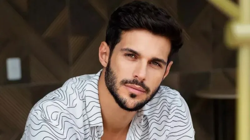 Ele deixa a UTI 20 dias após o acidente de carro que sofreu