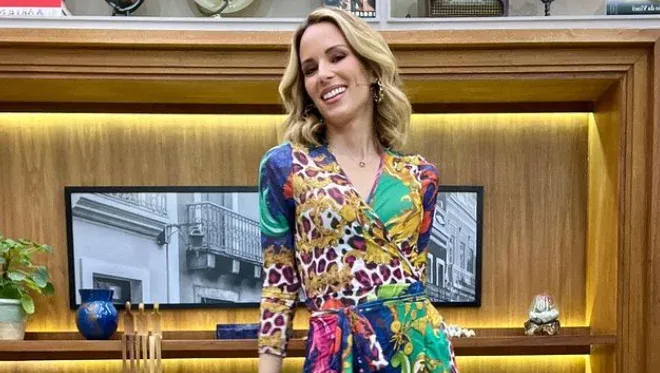 Apresentadora terá que cumprir isolamento