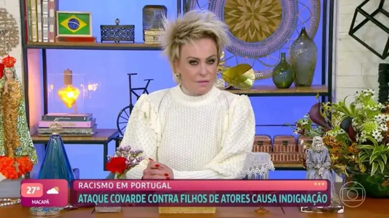 Apresentadora precisou contornar a situação rapidamente