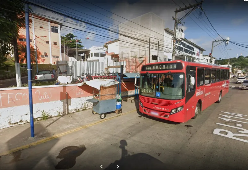 De acordo com a mãe do menino, a criança chegou em casa na terça-feira (13) chorando e com a fralda carregada de fezes e urina