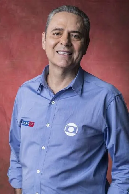 Luis Roberto será poupado nos próximos dias por conta de uma sinusite