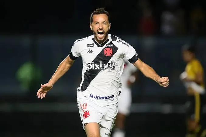 Nenê tem contrato renovado com o Vasco até abril de 2023