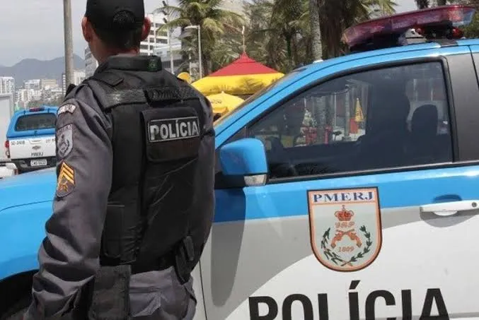 Rio: PM segue com policiamento reforçado na comunidade Bateau Mouche