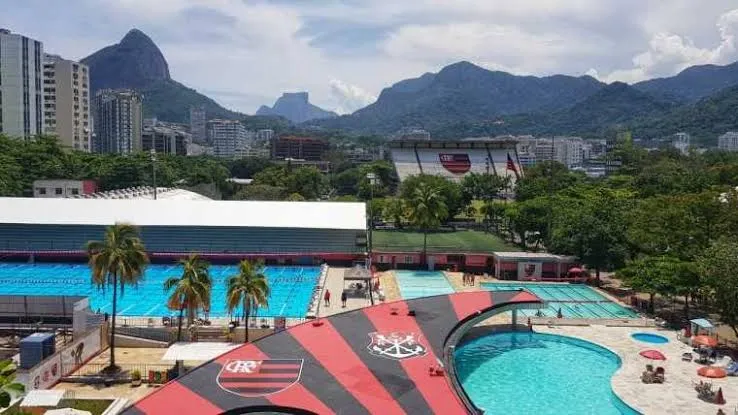 A celebração será apenas para sócios e convidados