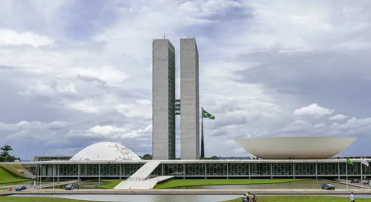 Instituições de ensino receberão materiais informativos