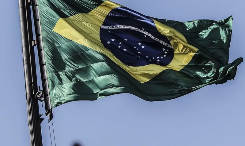 O Brasil caiu três posições e agora é considerado o 87º país do mundo no Índice de Desenvolvimento Humano (IDH), segundo a ONU.