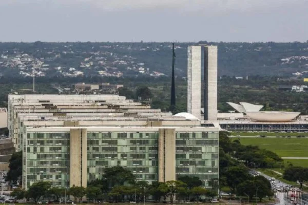 37 ministérios vão compor a Esplanada.