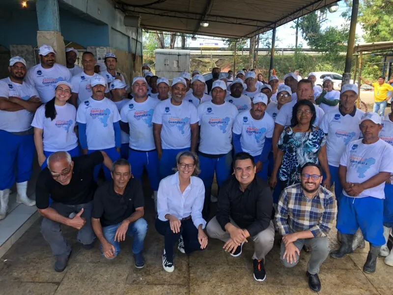 A empresa produz sapatos com plástico reciclado e borra de café e tem como missão o reflorestamento de matas devastadas no Brasil