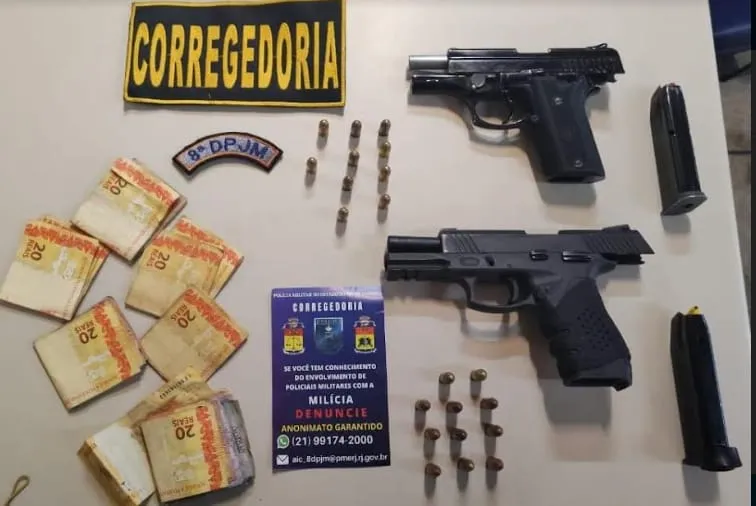 Foram apreendidos dinheiro, armas e um veículo após confronto com os criminosos