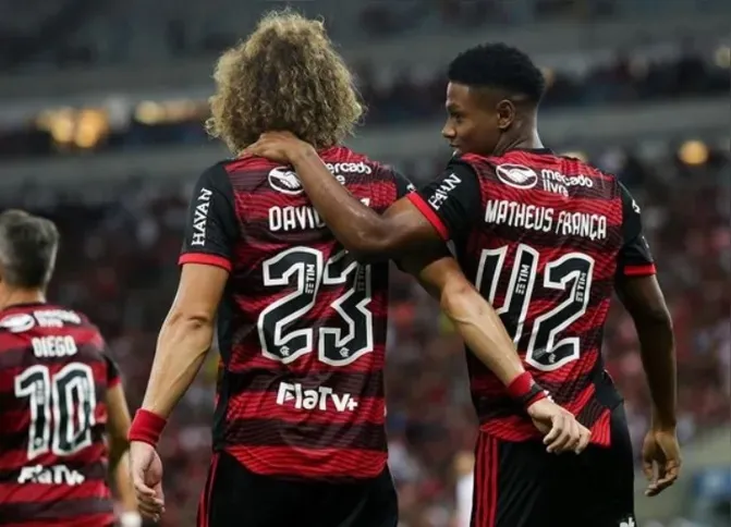 Ele poderá ficar até três meses sem jogar
