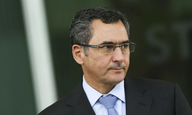 Ex-ministro da Fazenda morreu nesta segunda-feira (11)
