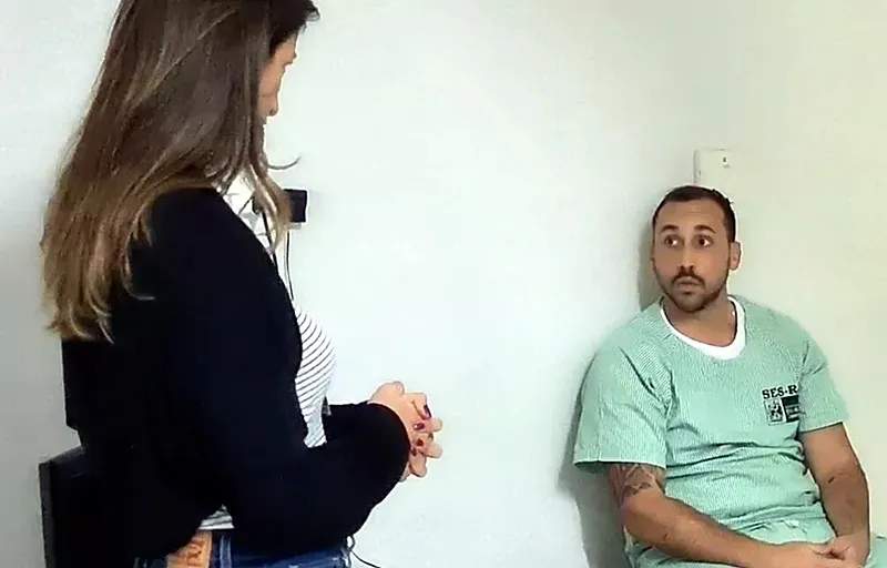 O registro do crime foi feito pelo celular de uma das profissionais que acompanhavam a cirurgia