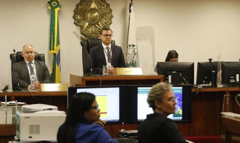 Testes de integridade da urnas são realizados em todos os estados