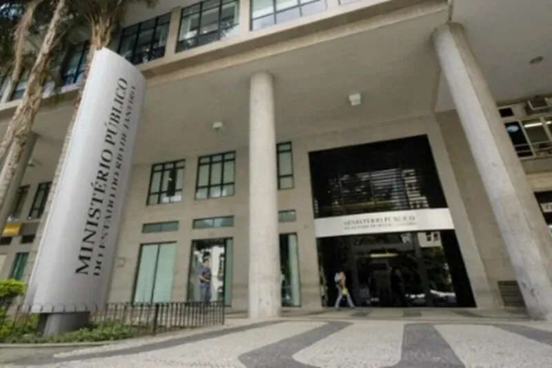 lém dos guardas, a preparação também se destinará aos comandantes da corporação