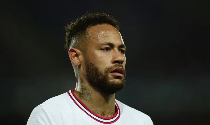 Neymar compareceu hoje ao Tribunal de Barcelona