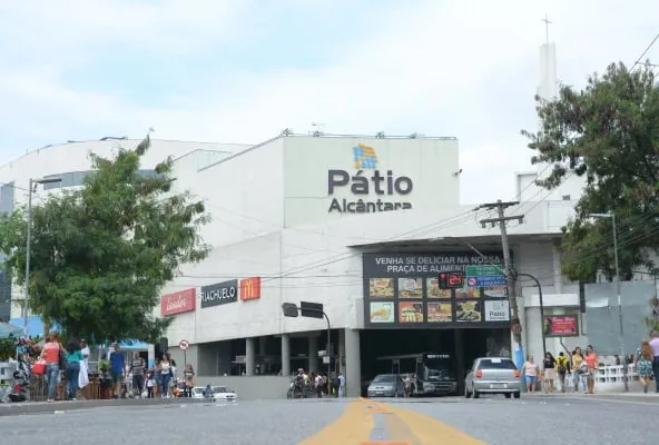 Shoppings terão horário especial de funcionamento