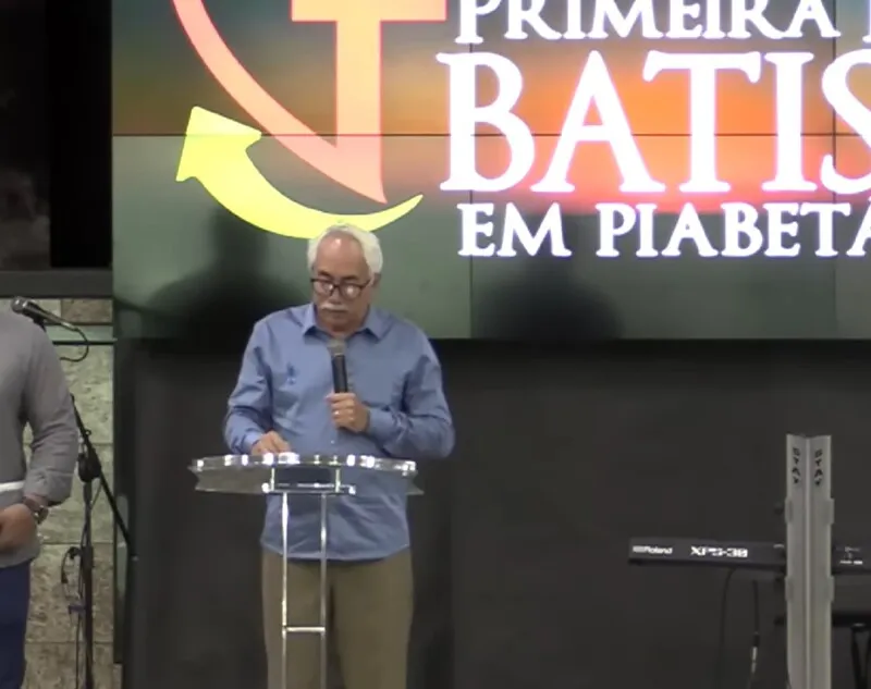 Pastor pediu desculpas neste domingo (6)