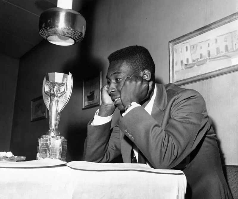 Primeiro troféu conquistado pelo Brasil, em 1958