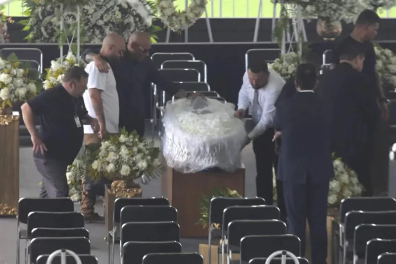 Sepultamento está previsto para as 10h