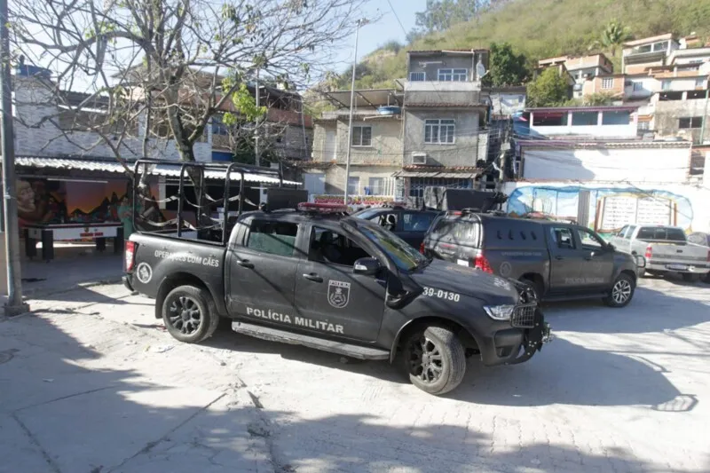 Polícia Militar realiza diversas operações em comunidade do Rio
