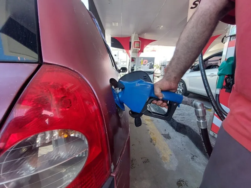 Em um posto de São Gonçalo, o preço da gasolina está em R$ 5,75