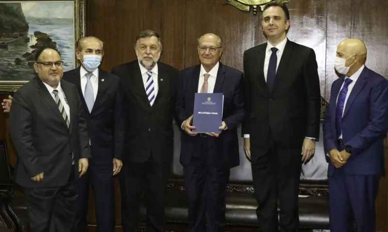 Relatório foi aprovado  hoje