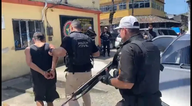 Em desfavor de Revoltado havia mandado de prisão expedido pela Vara de Execuções Penais