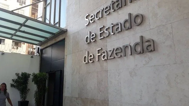 As câmeras têm capacidade de gravar, pelo menos, 12 horas seguidas de atividades
