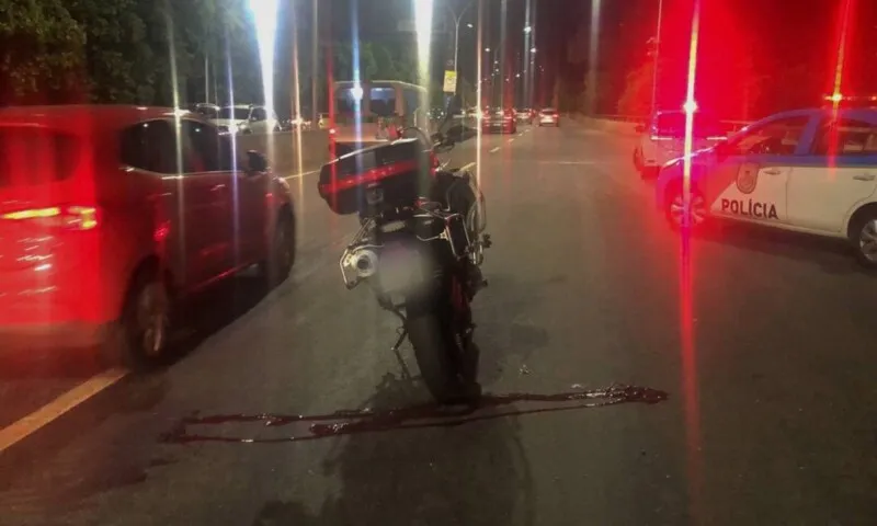 Polícia busca informações dos criminosos