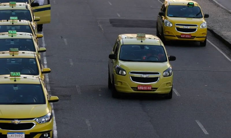 Taxistas receberão auxílio a partir do dia 16 de agosto