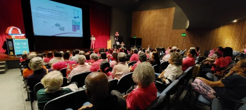 Palestras do grupo 'Unidas Pela Vida' levam informações sobre prevenção a mulheres