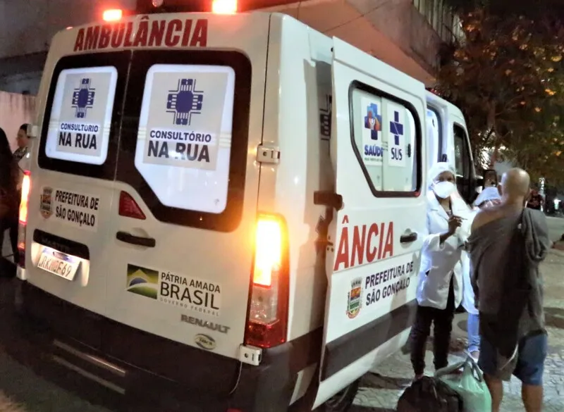 Prefeitura de São Gonçalo, vacina população de rua no município
