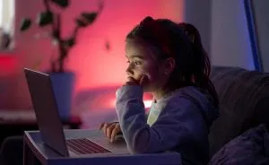 Maioria dos sites e apps visitados por crianças não estão em conformidade com a LGPD