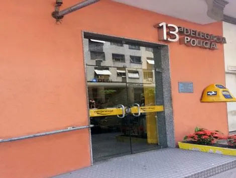 Criminosos se disfarçavam de ambulantes