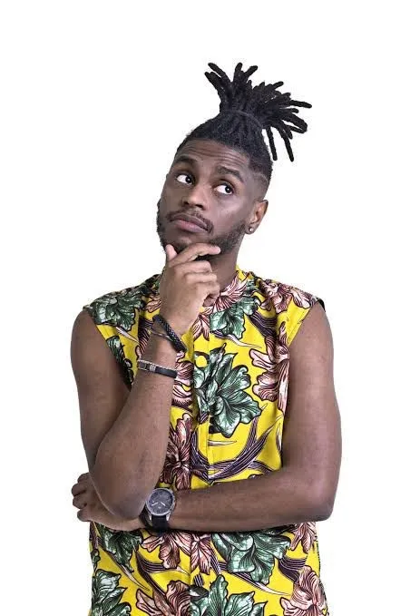 Comediante traz ao município seu novo espetáculo, "Nem se minha vida dependesse disso"