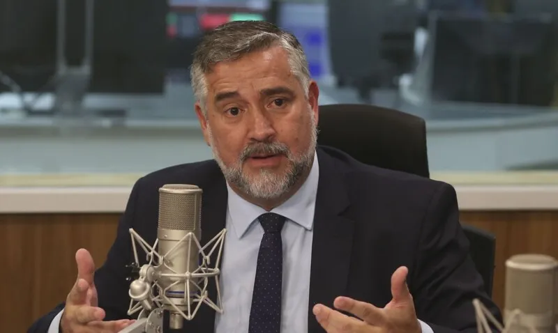 Ministro diz que é preciso pensar no coletivo