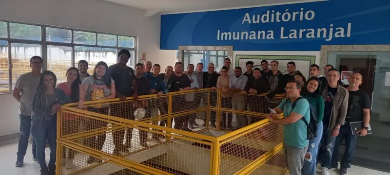 Os estudantes foram recebidos  por Wagner Veiga, diretor da Estação, que os levou para conhecer o processo de operação da Estação de Tratamento de Água
