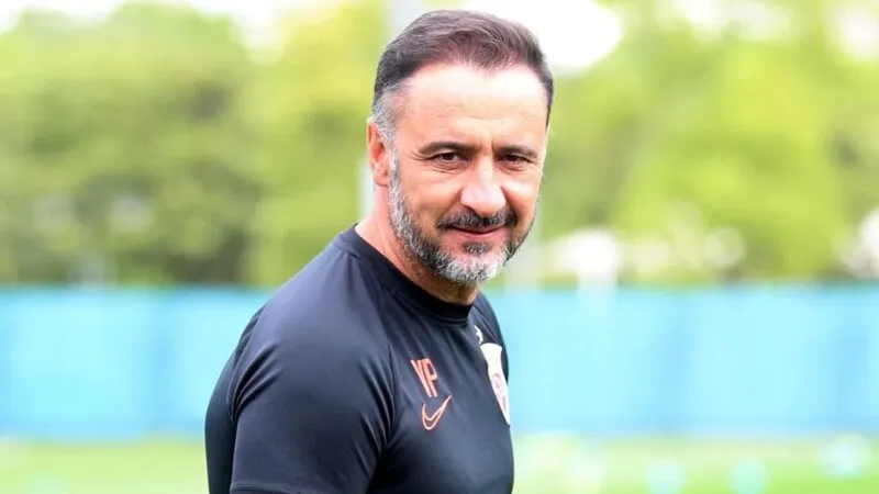Vitor Pereira tem a missão de manter os bons resultados