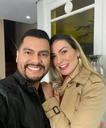 Thiago Lopes e Andressa Urach