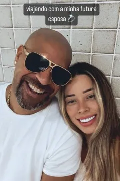 Adriano Imperador e Micaela Mesquita