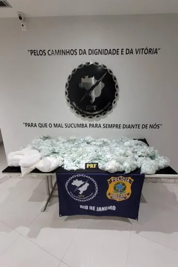 Polícia Rodoviária Federal apreendeu 50kg de cocaína na Rodovia Presidente Dutra
