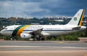 Avião presidencial decola de Brasília a caminho dos EUA, acompanhe o voo!