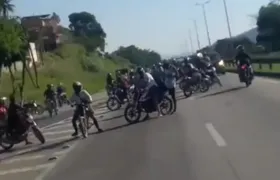 Motociclistas protestam e denunciam excessos de PMs no Salgueiro