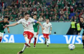 México e Polônia empatam e 'ajudam' a Argentina