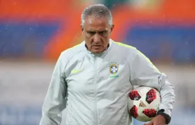 Tite é roubado e escuta reclamações sobre a Copa, no Rio
