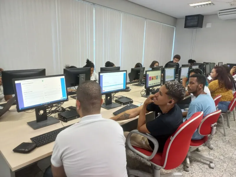 Todos os cursos são gratuitos e presenciais e ocorrerão na sede do IJCA, em Niterói