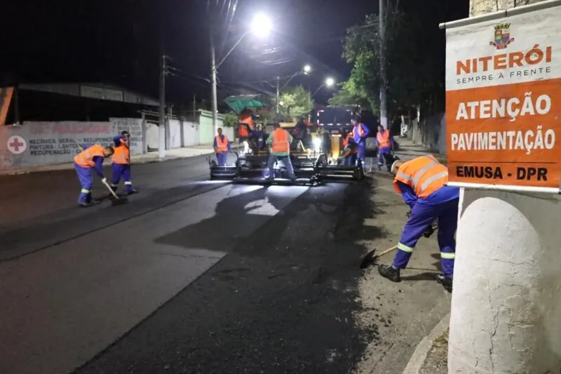 A equipe de Pavimentação e Reparos da Emusa já recapeou oito vias em cinco bairros diferentes