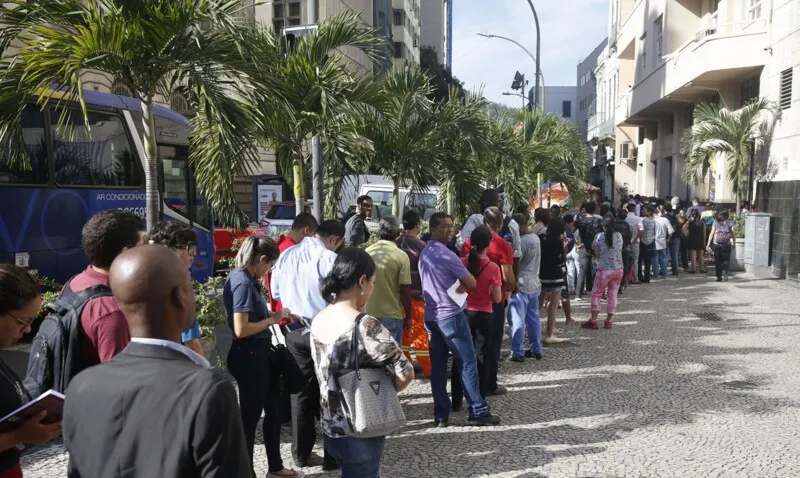 31% do grupo LGBTQIA+ estão na pior faixa de acesso à saúde no país