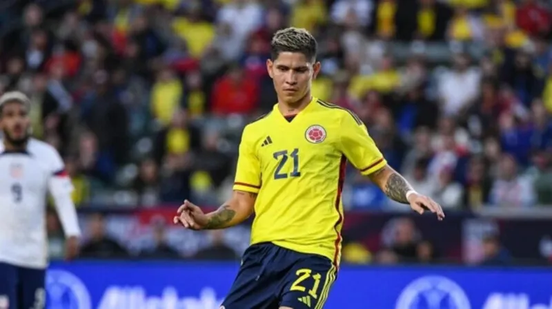 Jorman Campuzano joga emprestado em time da Turquia